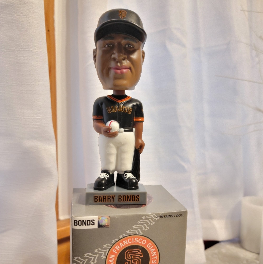 Barry Bonds Bobblehead.  2002 Officially Licensed.  SF Giants.